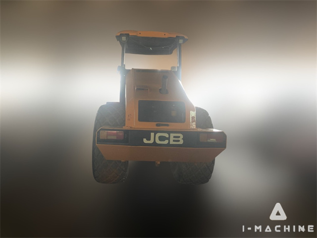 JCB 116D