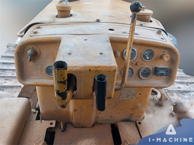 CATERPILLAR D6C