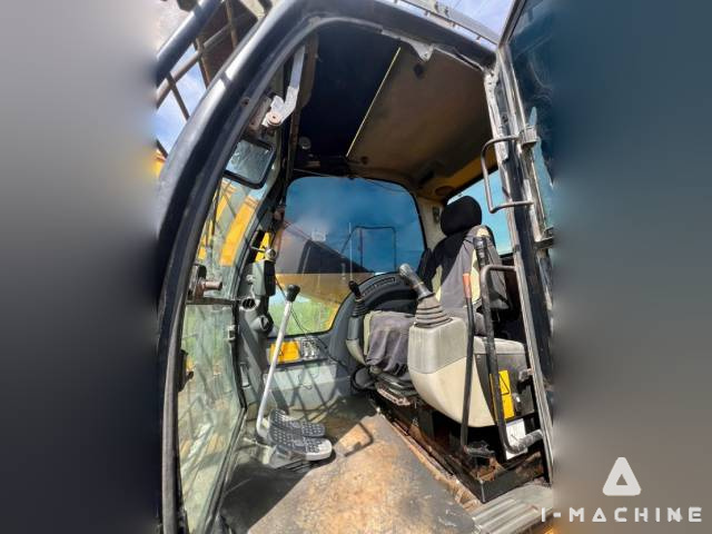 JCB JS200SC