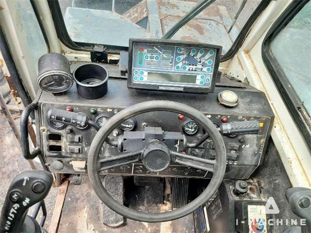 TEREX RT335