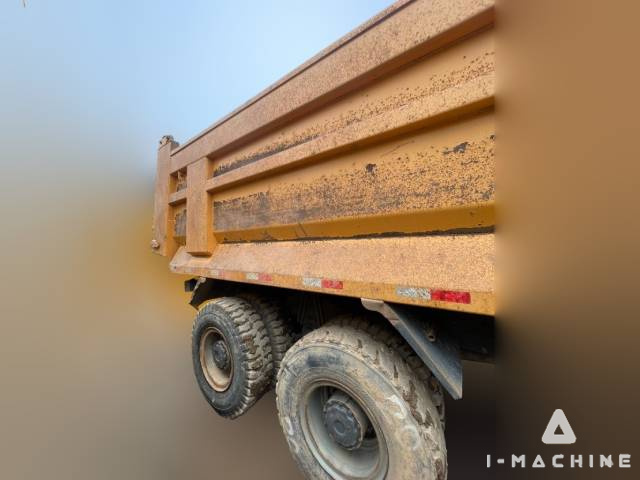 SINOTRUCK ZZ3259N