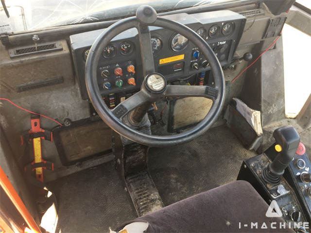DYNAPAC CG233HF