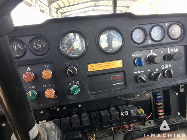 DYNAPAC CG233HF