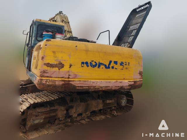 KOMATSU PC200-7