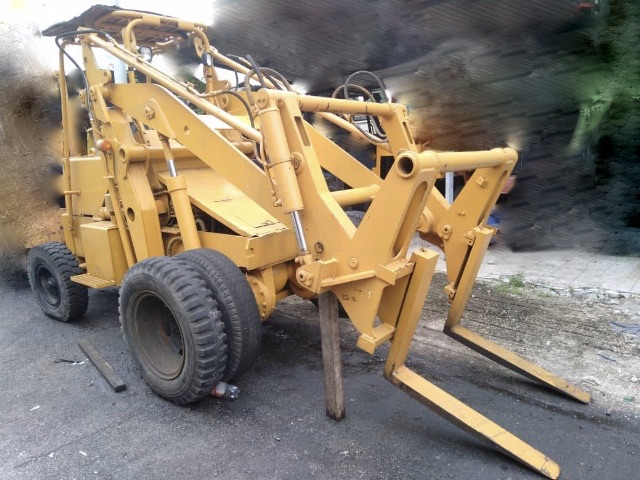 KOMATSU SD23-1