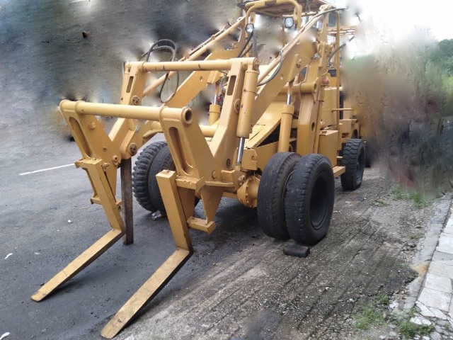 KOMATSU SD23-1
