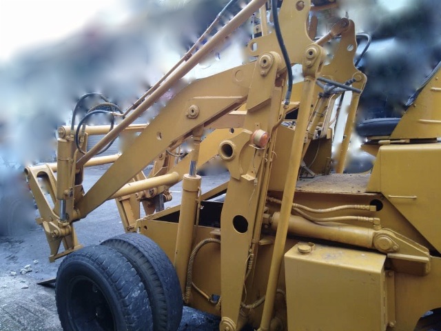 KOMATSU SD23-1