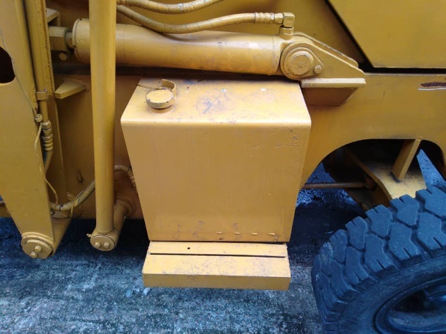 KOMATSU SD23-1