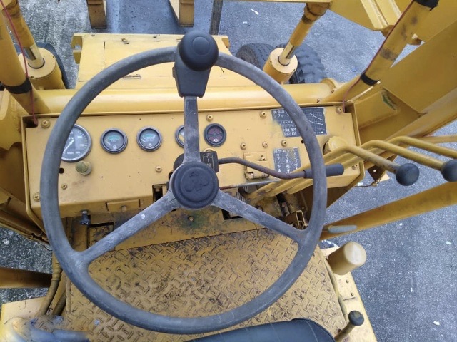 KOMATSU SD23-1
