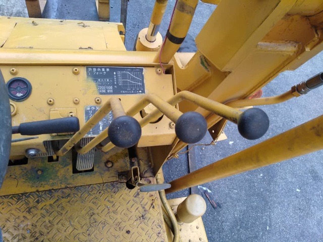 KOMATSU SD23-1