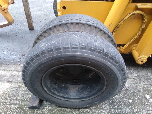 KOMATSU SD23-1