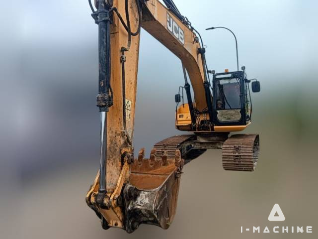 JCB JS205SC