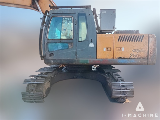 HYUNDAI R250LC-7