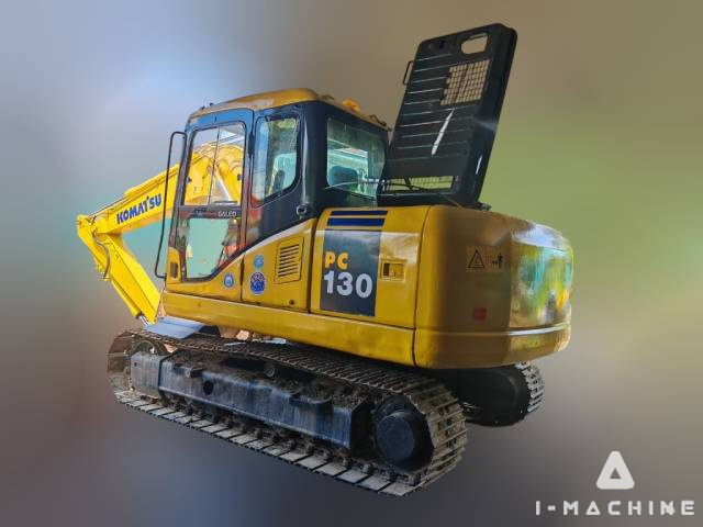KOMATSU PC130-7