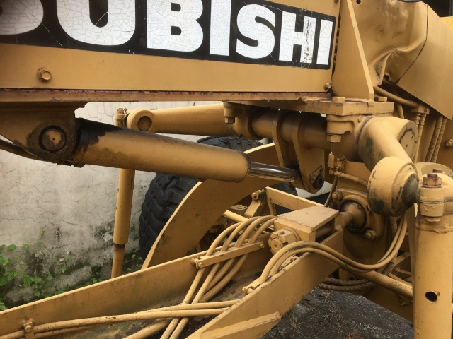 MITSUBISHI MG330
