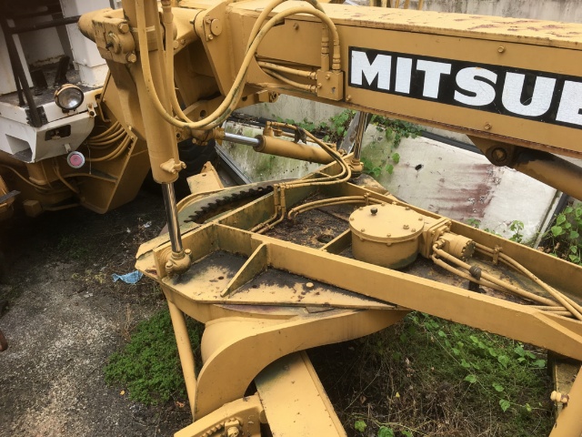 MITSUBISHI MG330