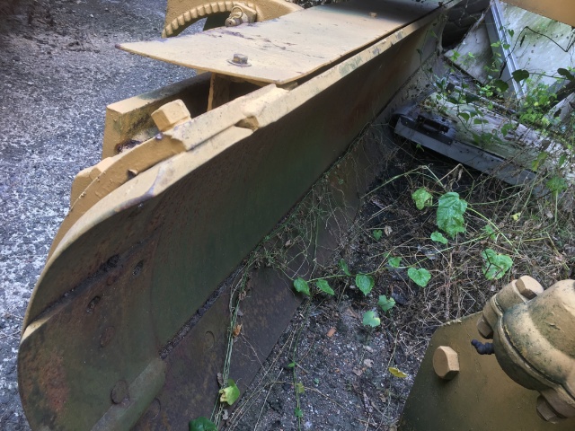 MITSUBISHI MG330
