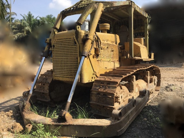 CATERPILLAR D6D