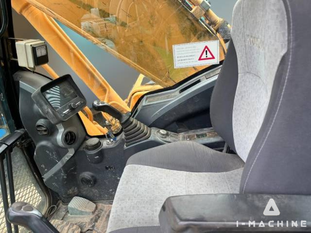 HYUNDAI R220-9s