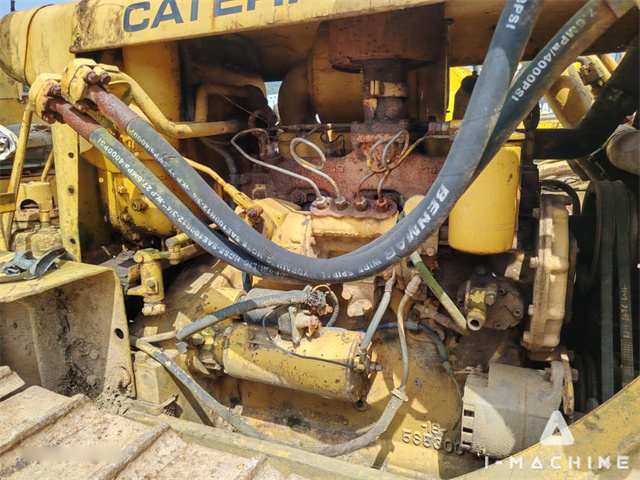 CATERPILLAR D4