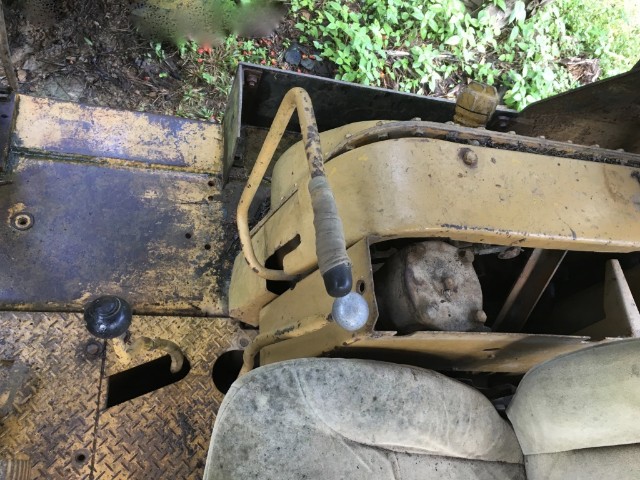 KOMATSU D60S