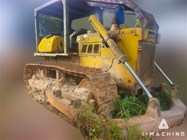 KOMATSU D60EM
