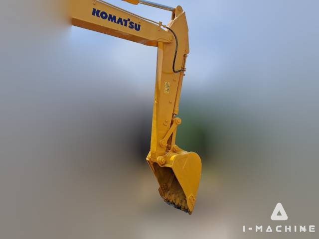 KOMATSU PC300-7