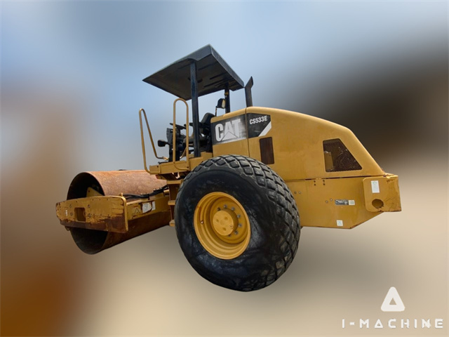 CATERPILLAR CS533E