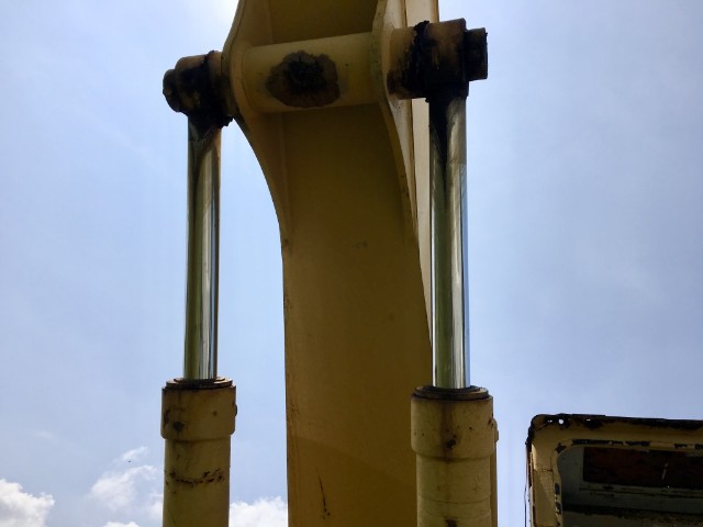 HITACHI UH10