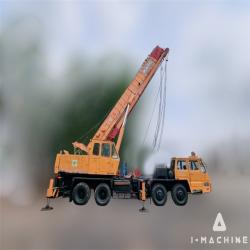 Cranes KATO NK450B Mobile Crane MALAYSIA, JOHOR