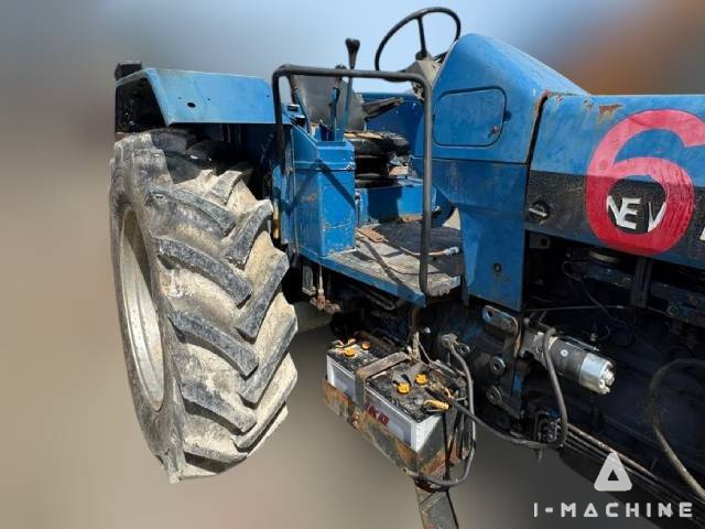 NEW HOLLAND 7840