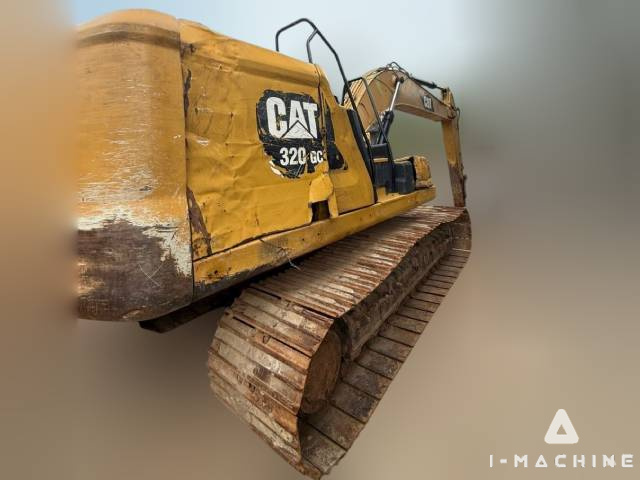CATERPILLAR 320GC