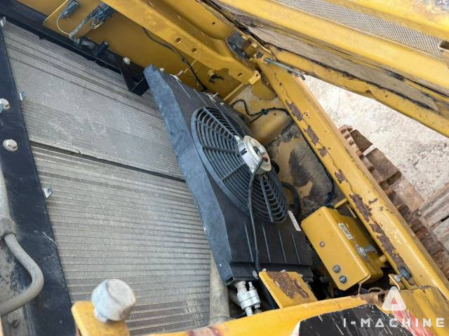 CATERPILLAR 320GC