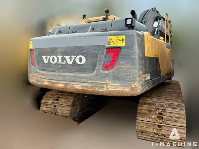 VOLVO EC200D