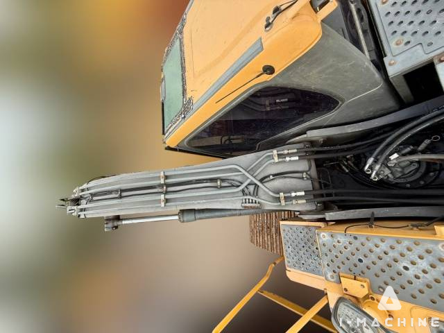 VOLVO EC200D
