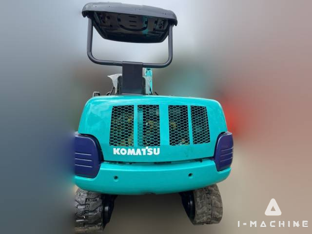 KOMATSU PC30-7