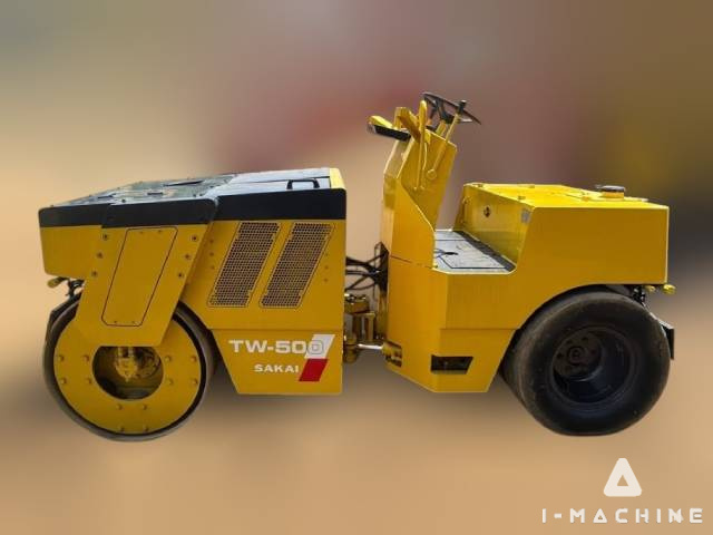 SAKAI TW500