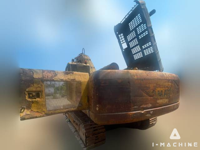 KOMATSU PC300-7