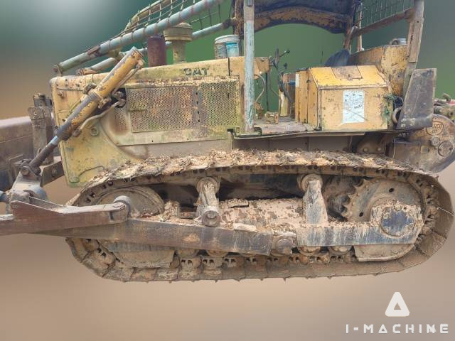 CATERPILLAR D6D