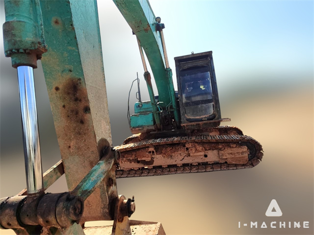KOBELCO SK210LC-8