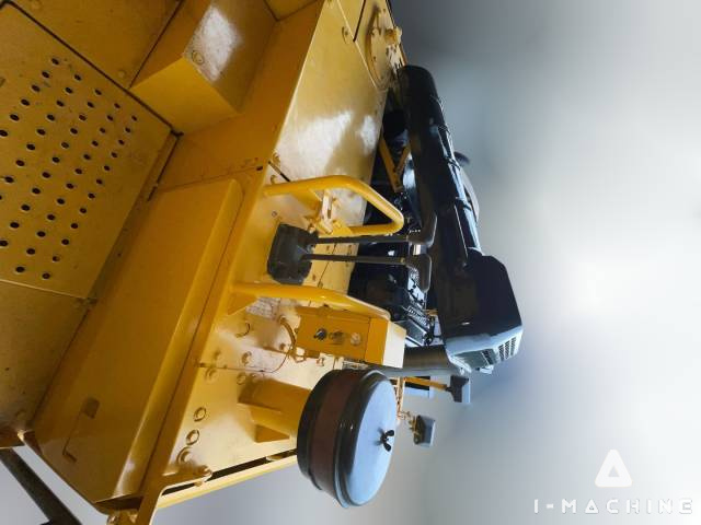 KOMATSU BR380JG