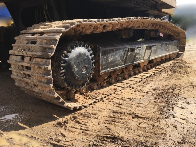 KOMATSU BR300J