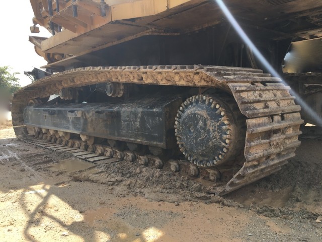 KOMATSU BR300J
