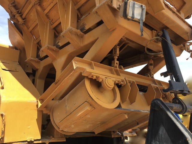 KOMATSU BR300J