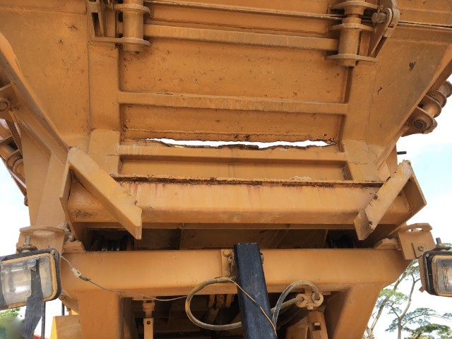 KOMATSU BR300J