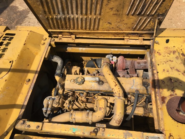 KOMATSU BR300J