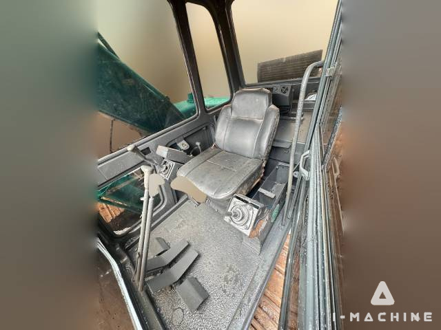 KOBELCO SK200-3