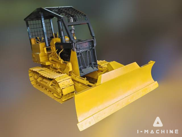 KOMATSU D20A-5