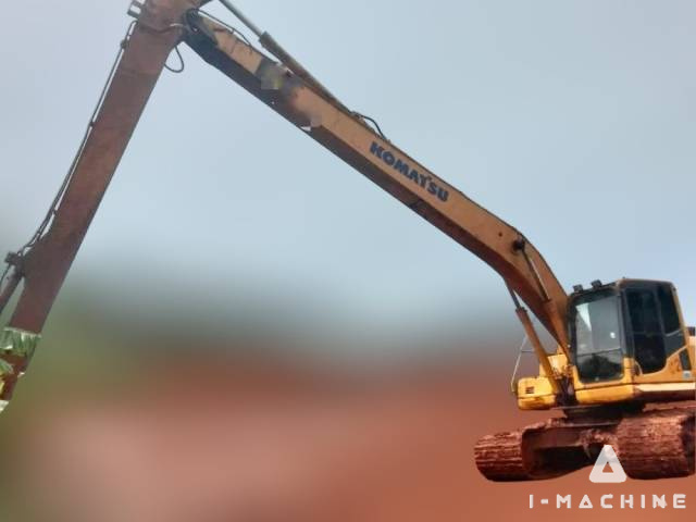 KOMATSU PC200-8