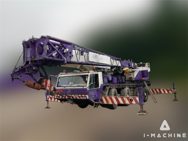 TADANO AR1000M